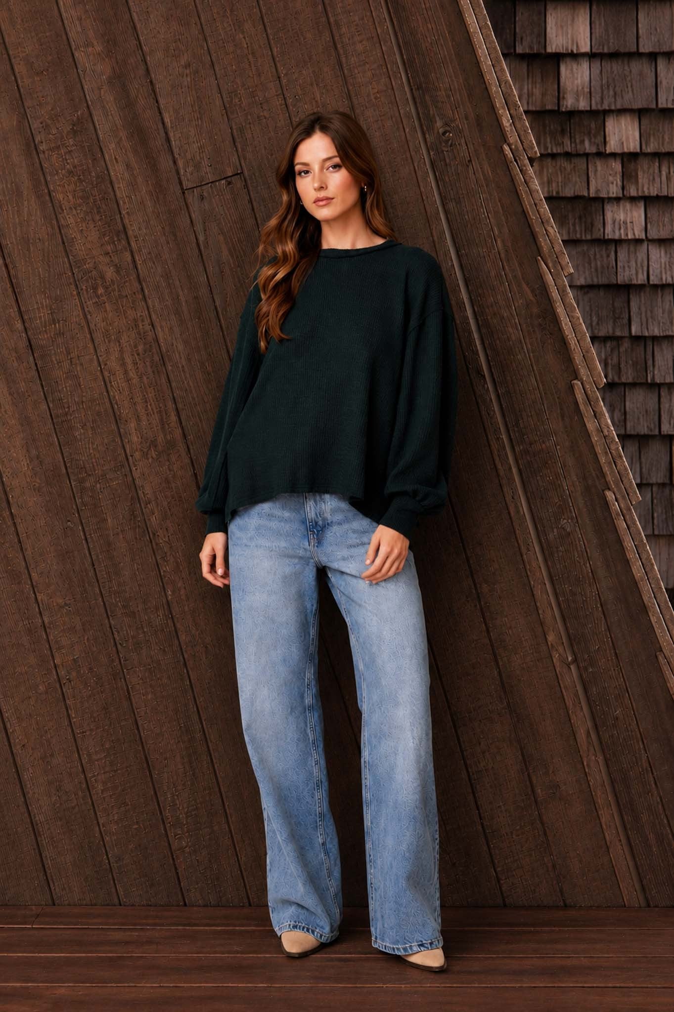 Textured Exposed Seam Long Extended Sleeve Knit Top - Hunter Green