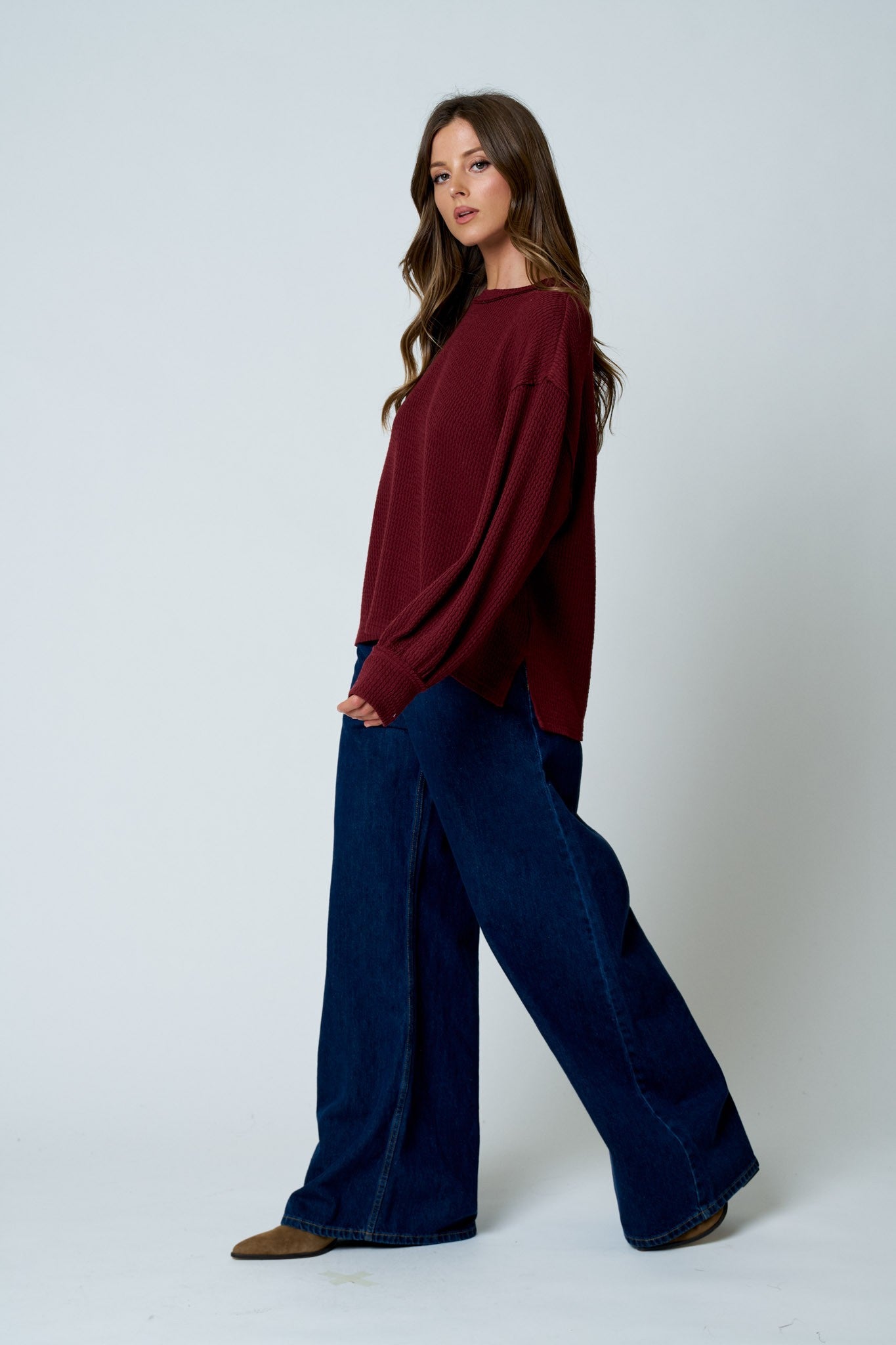 Textured Exposed Seam Long Extended Sleeve Knit Top - Burgundy