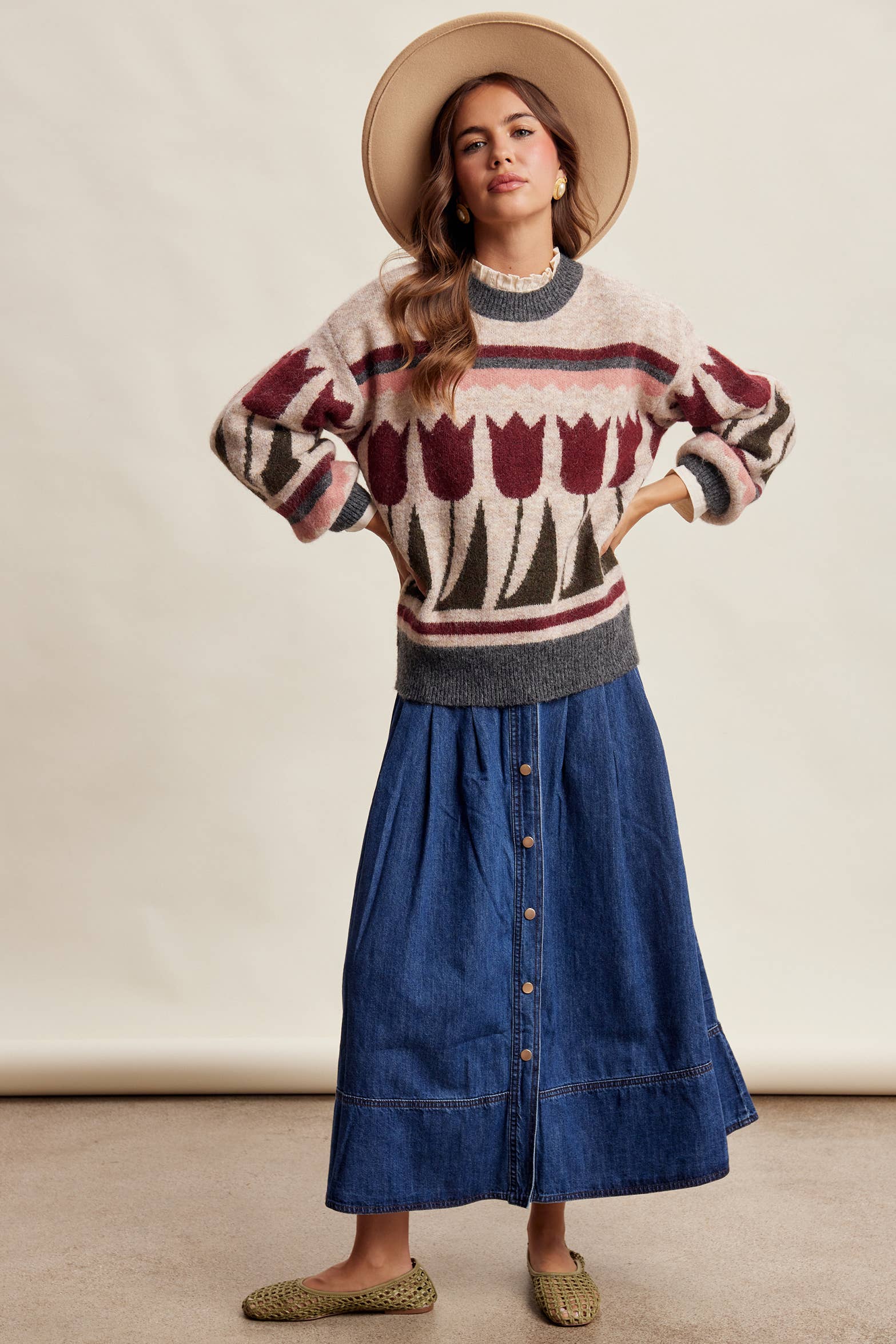 Tulip Pattern Knit Sweater in Charcoal – 13