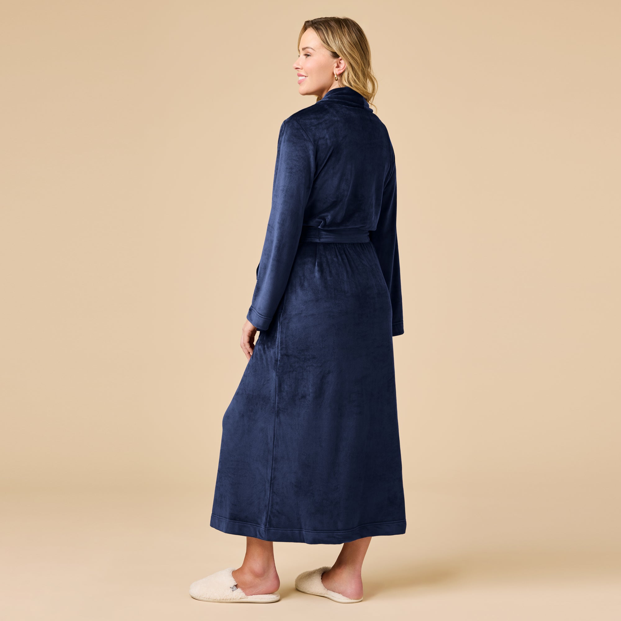 Serenity wrap robe in Midnight, alternate view
