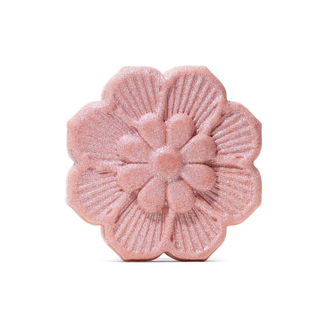 White blossom and fig bath bomb, 5 oz