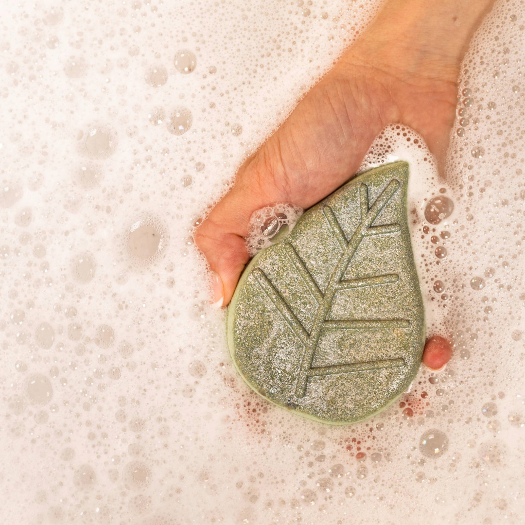 Bath Bomb, Vanilla & Sage, 5 oz - product angle 2