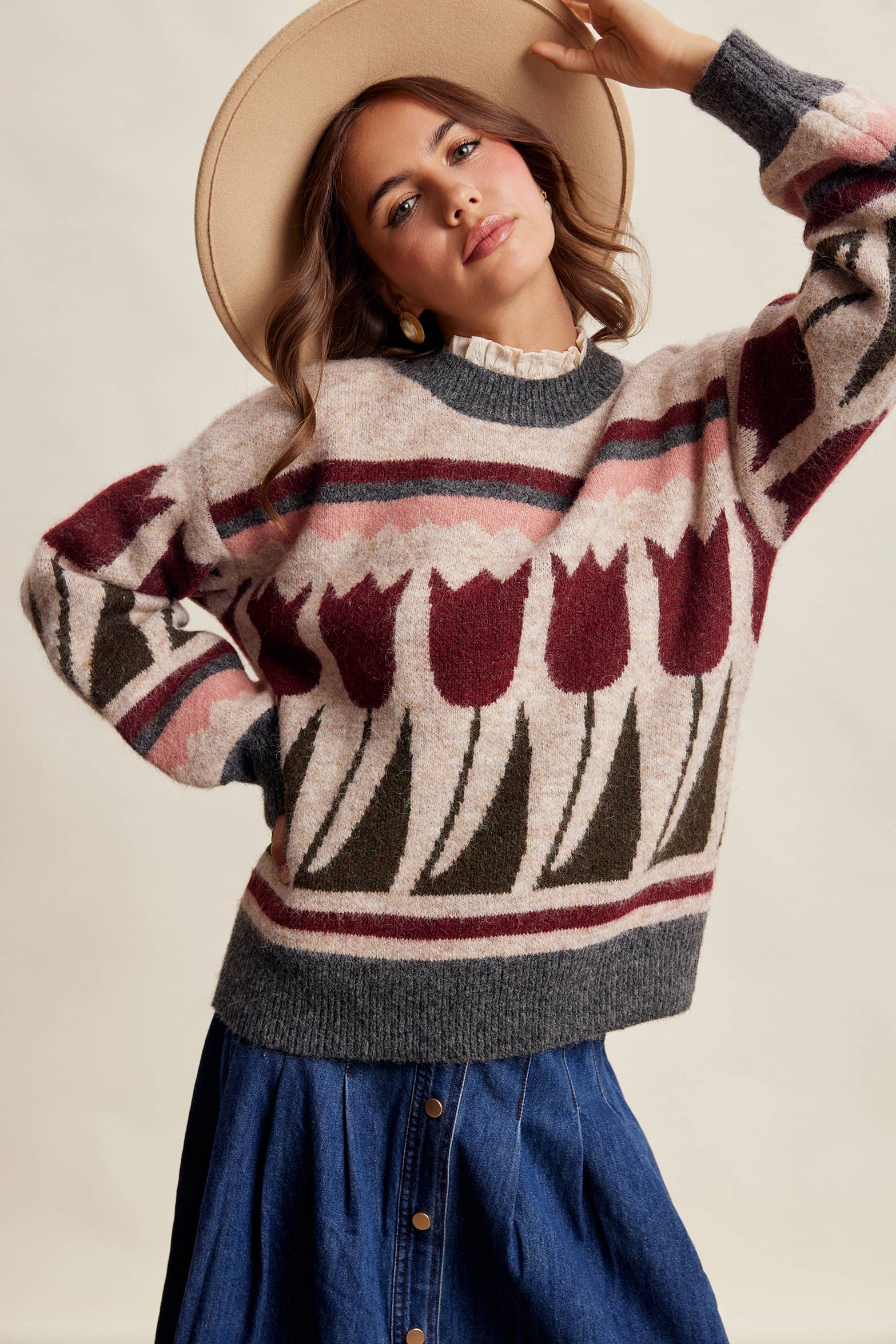 Tulip Pattern Knit Sweater in Charcoal – 4