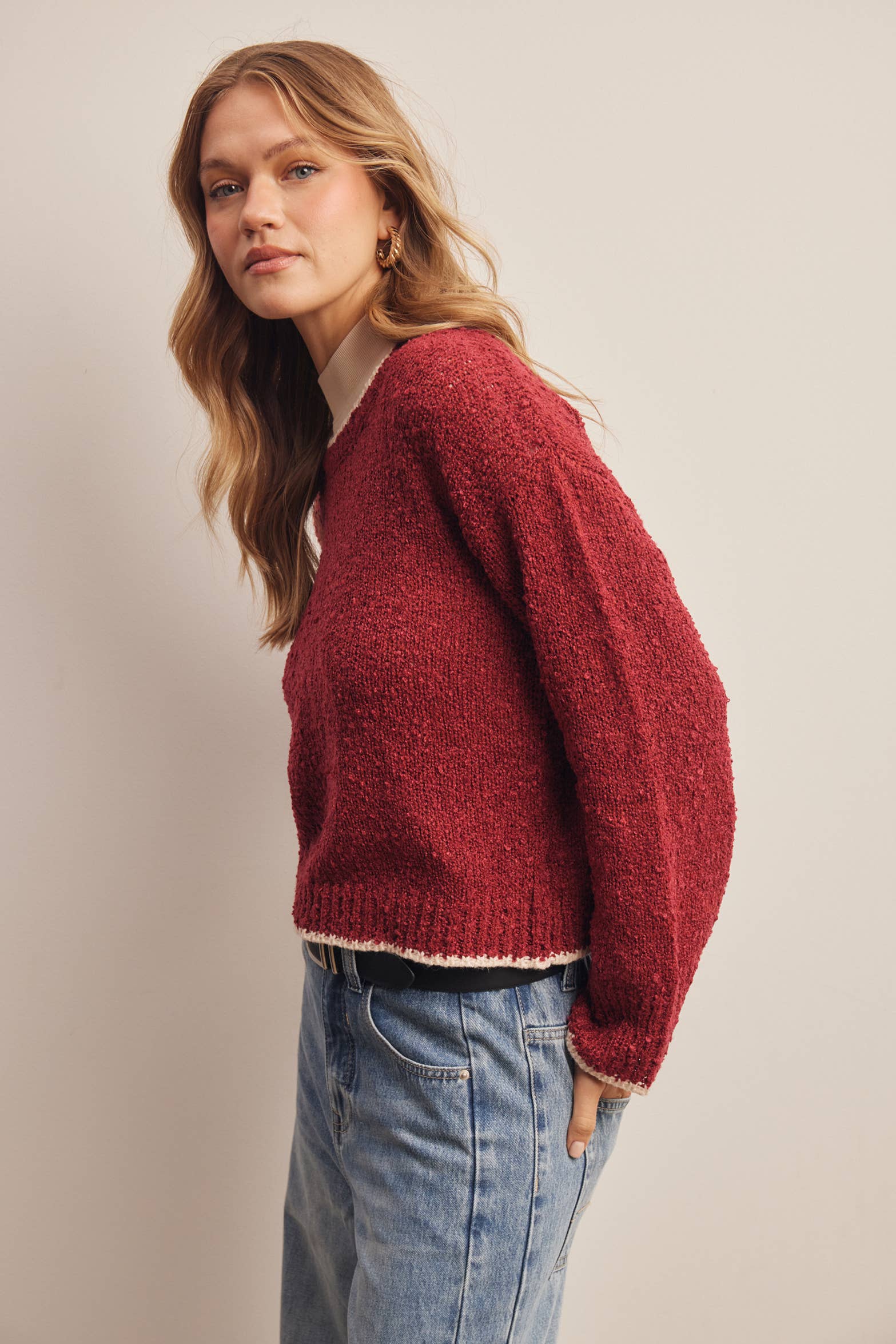 Contrast Trim Bouclé Sweater in Wine – 5