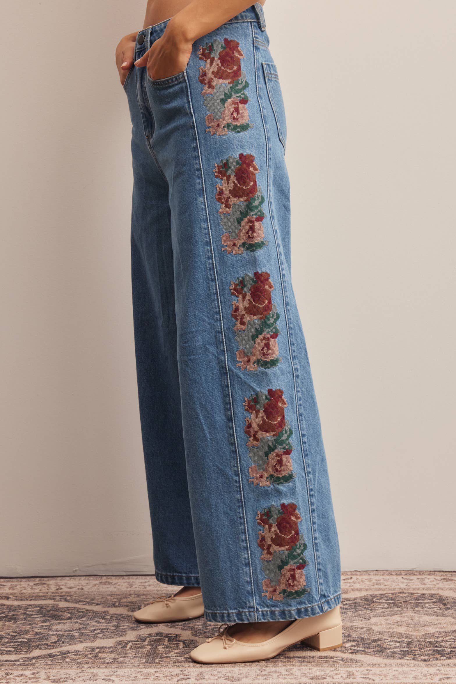 Floral side panel wide-leg denim jeans in washed denim