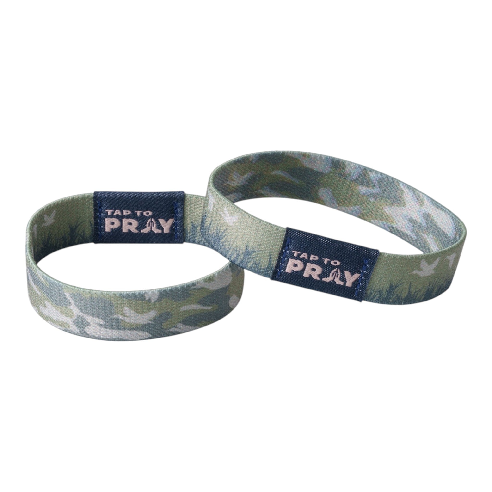 Tap To Pray Waterfowl Camo Bible verse wristband